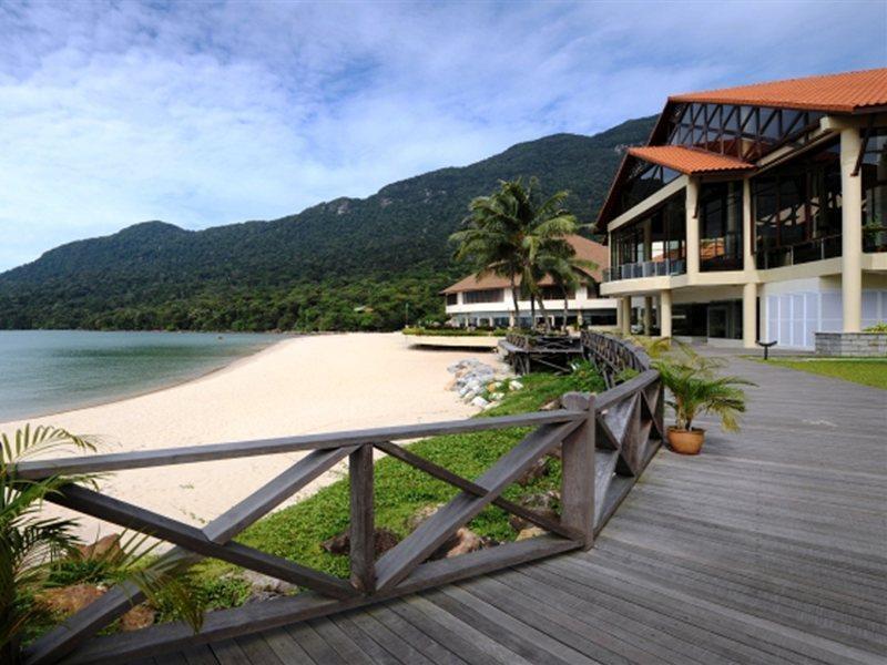 Damai Puri Resort & Spa Kuching Eksteriør bilde The beach at the Pangkor Laut Resort