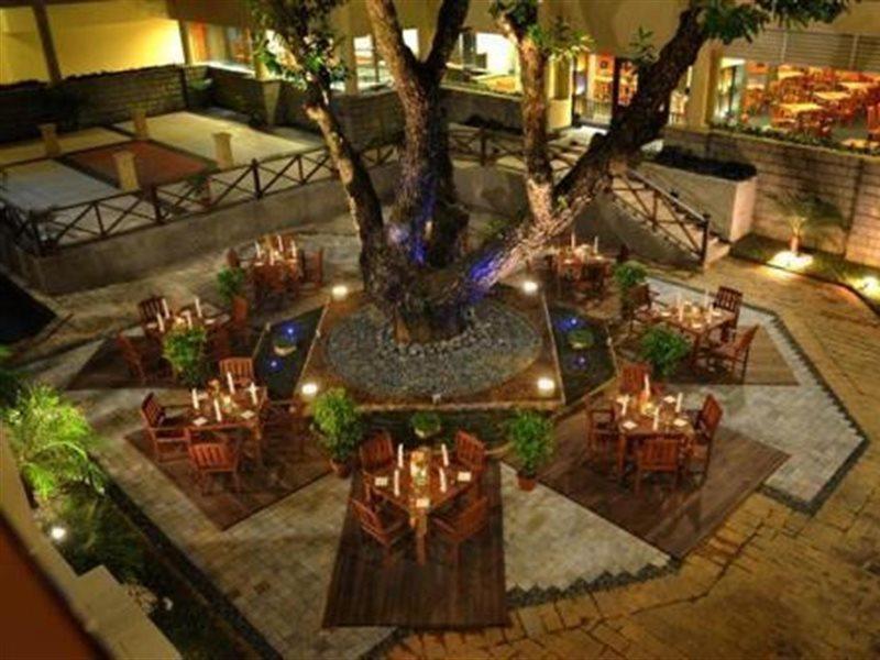 Damai Puri Resort & Spa Kuching Eksteriør bilde The lobby of the hotel