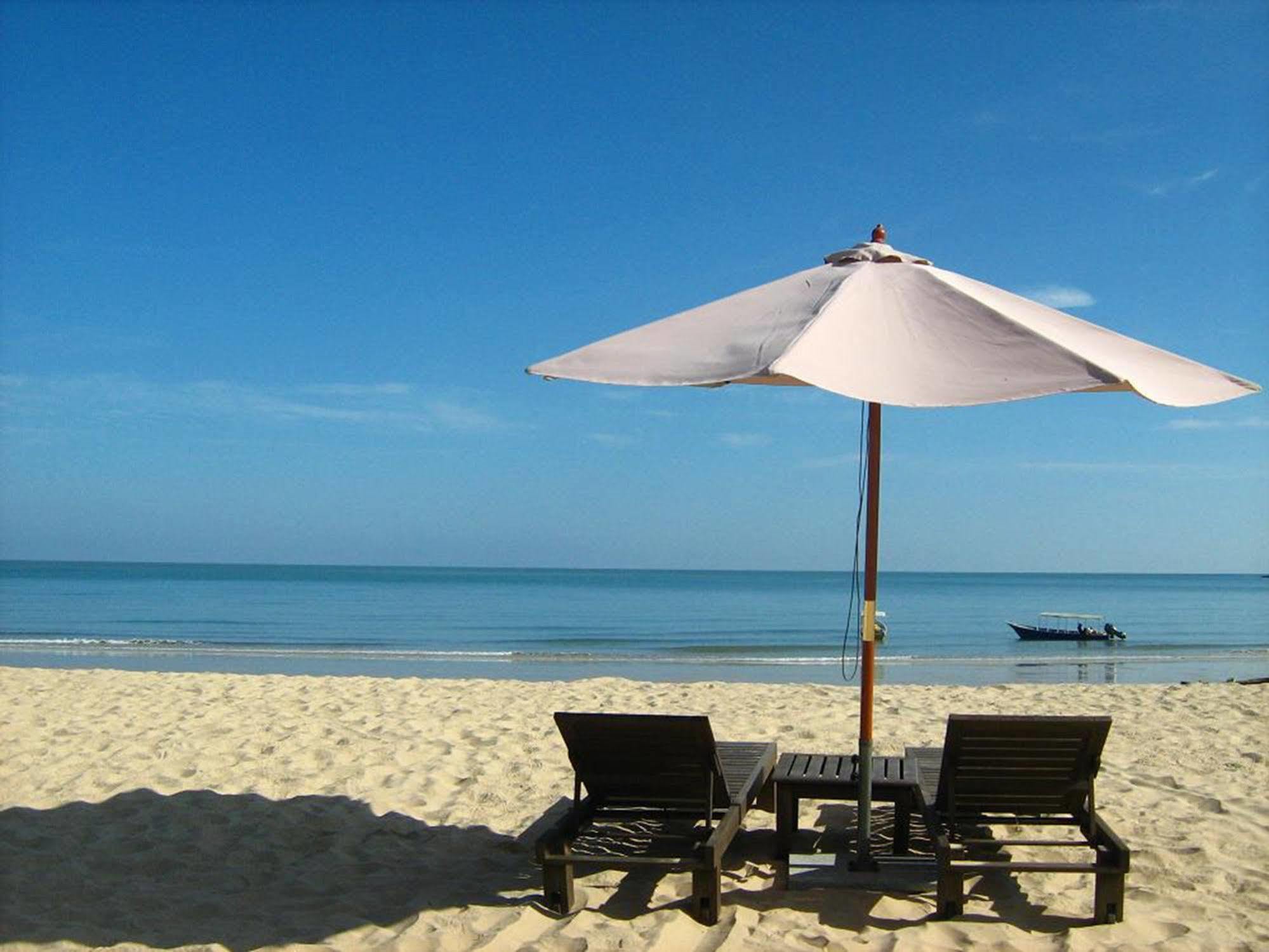 Damai Puri Resort & Spa Kuching Eksteriør bilde Beach in Phuket